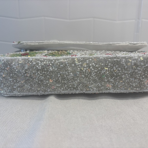 Made in India - Viral Beaded Santa Shoulder Bag - White, Silver, Red and Green - Picture 5 of 12